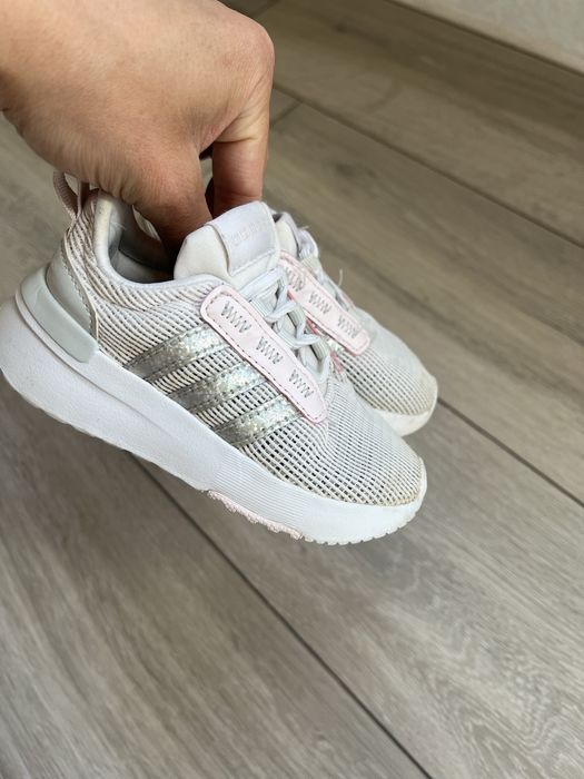 Кросівки adidas 14см 22 розмір