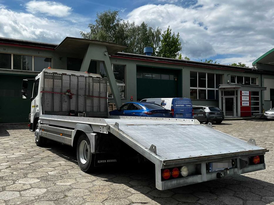 Mercedes-Benz Autolaweta 2004 rok silnik 4,2