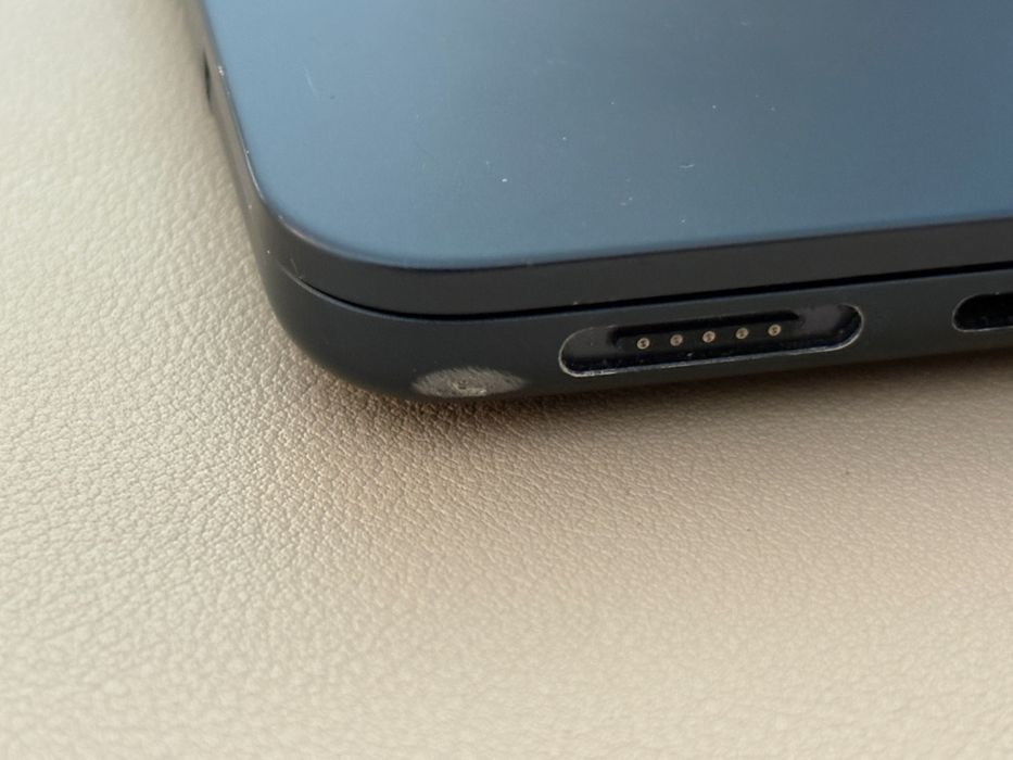MacBook Air M2 13” Midnight (2022) | Excelente Estado