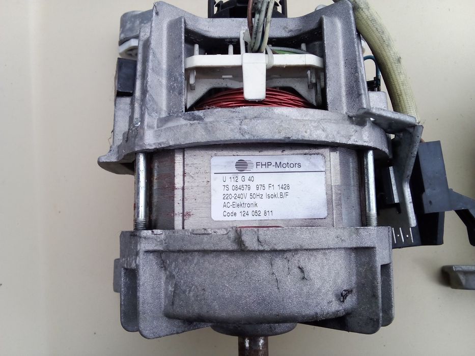 Електродвигун від пральної машини