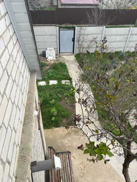 Дача з газом, капітальным ремонтом, 10 км від Одессы.