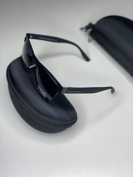 Сонцезахисні окуляри Hugo Boss чоловічі Polarized UV400 стиль