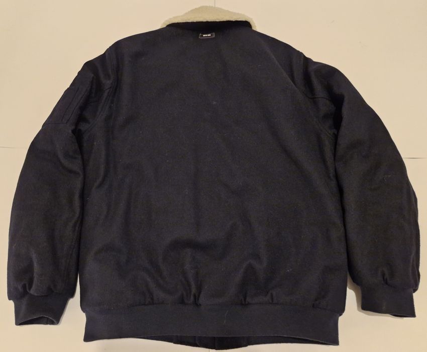 Blusão Azul com gola (artigo só até 20 de Março)