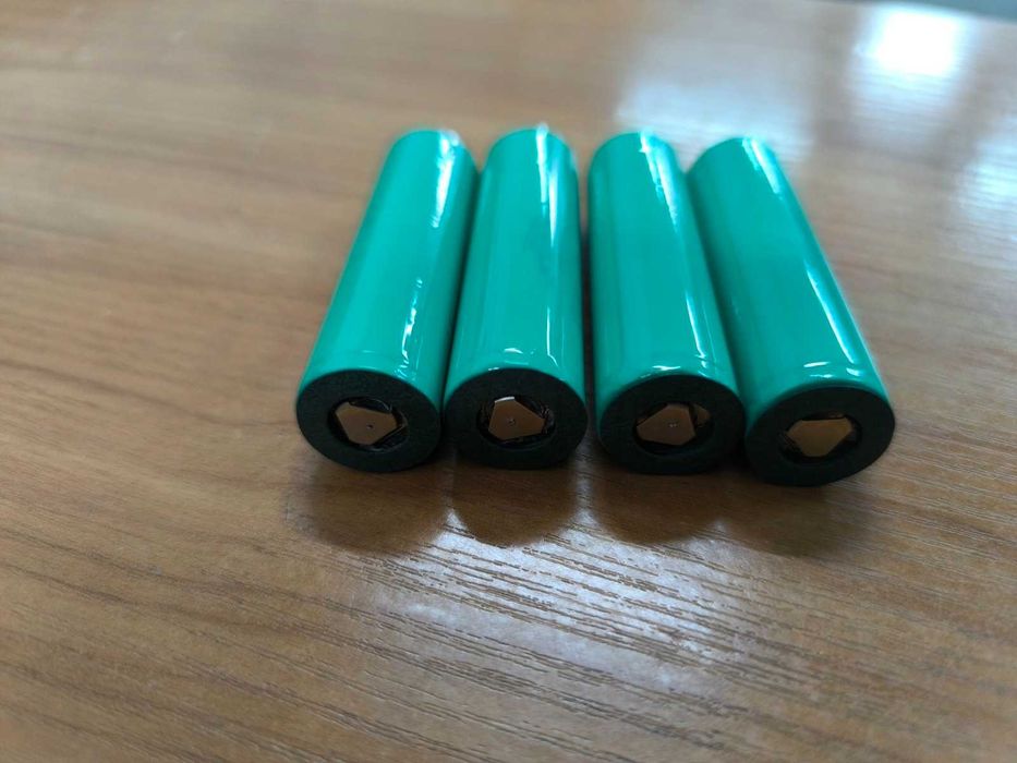 Аккумулятори 18650 Tesla Plaid (2024 року)