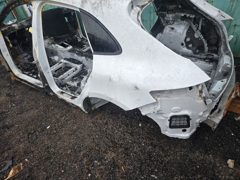 Błotnik cwiartka poszycie tył porsche macan 95b