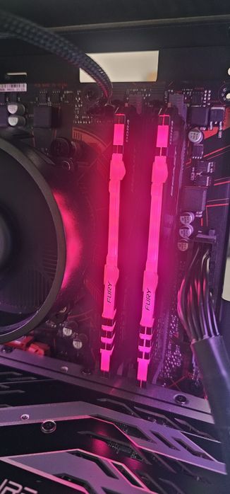 32gb RAM Kingston Fury Beast ddr4 3200MHz
(2>16GB)