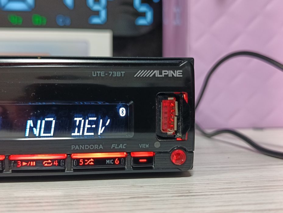 ///Alpine ute-73bt(Bluetooth audio)