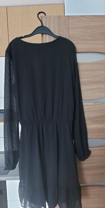 Czarna zwiewna sukienka Sinsay 38  M