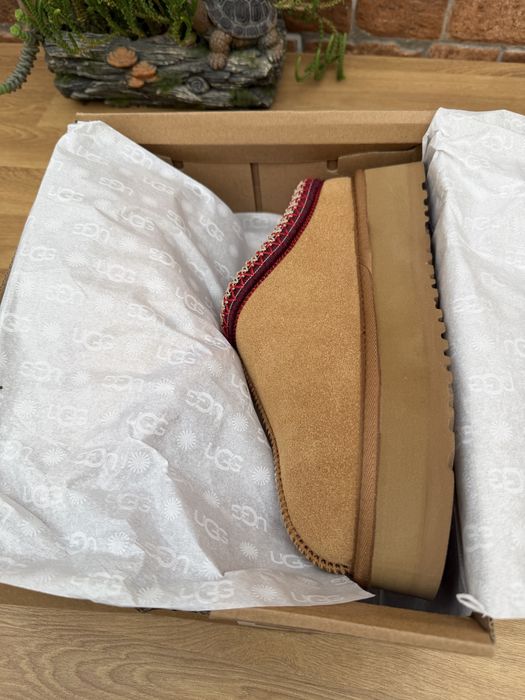 Pantufas UGG Bege Novas