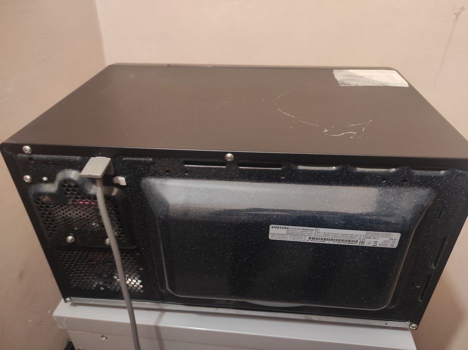 Мікрохвильова піч Samsung ms23k3614ak
