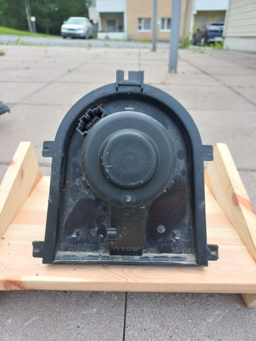 Продам вентилятор отопителя VAG Polo.