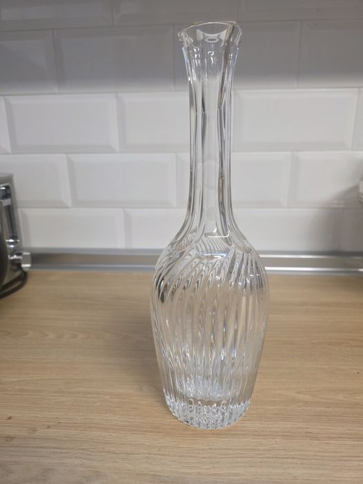 Garrafa de cristal  nunca utilizada