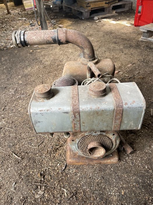 Motor de rega a trabalhar