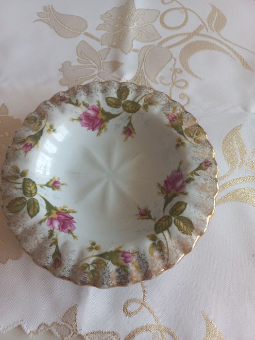 Zestaw porcelanowy Chodzież