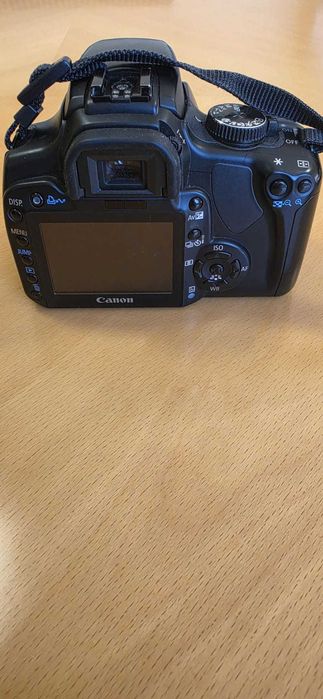 Canon EOS 400D — Corpo