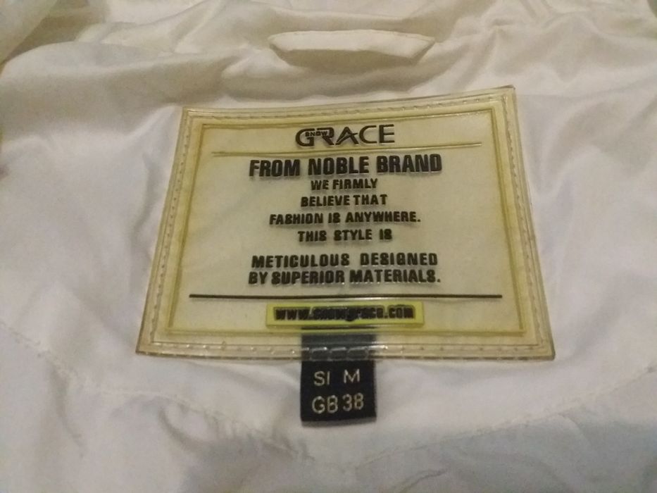 Ветровка женская