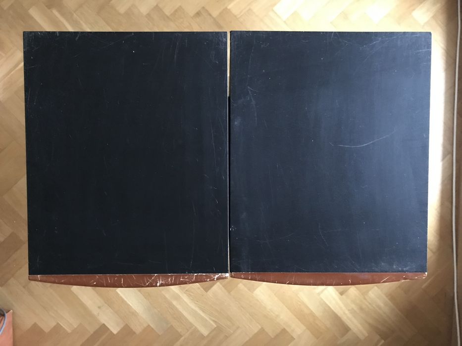 Kolumny Triangle  Comete XS, Zerius