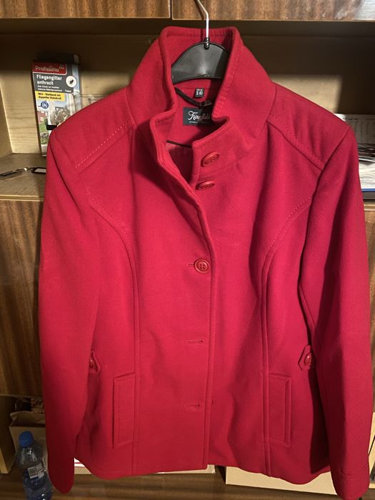 Plaszcz damski czerwony rozmiar 40