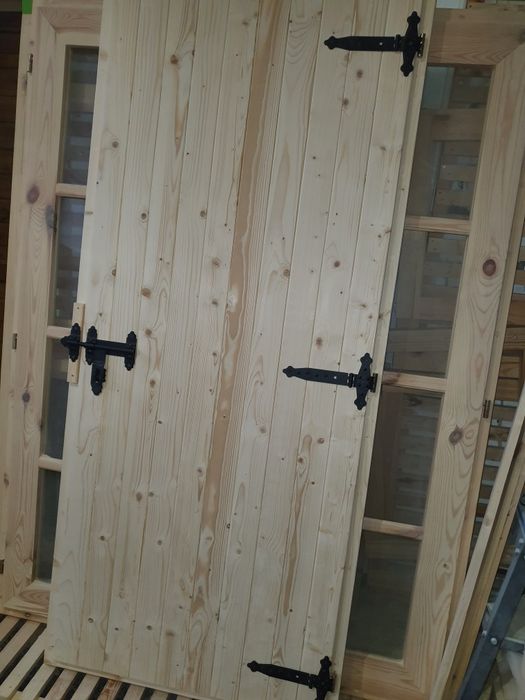 Drzwi drewniane do piwniczki 90 x 200