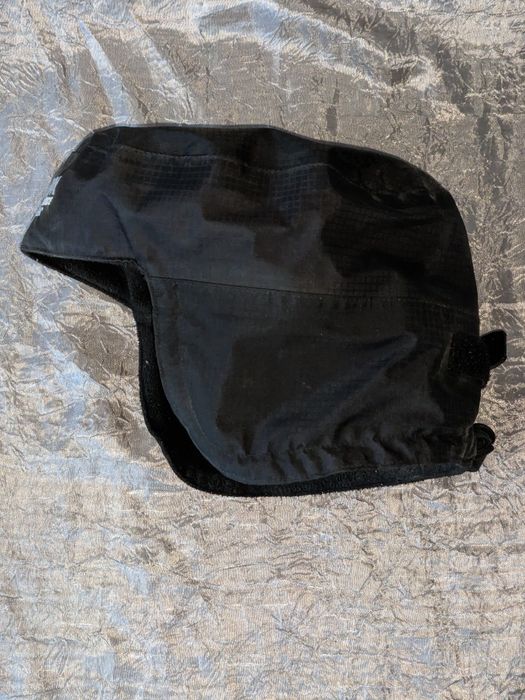 Шапка Peak Performance

GORE-TEX