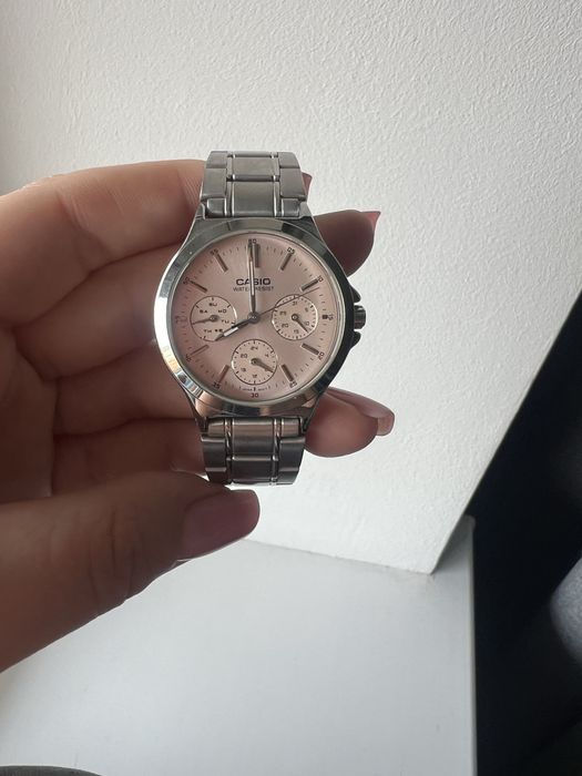 Женские  Наручные  часы Casio, модель LTP-V300.