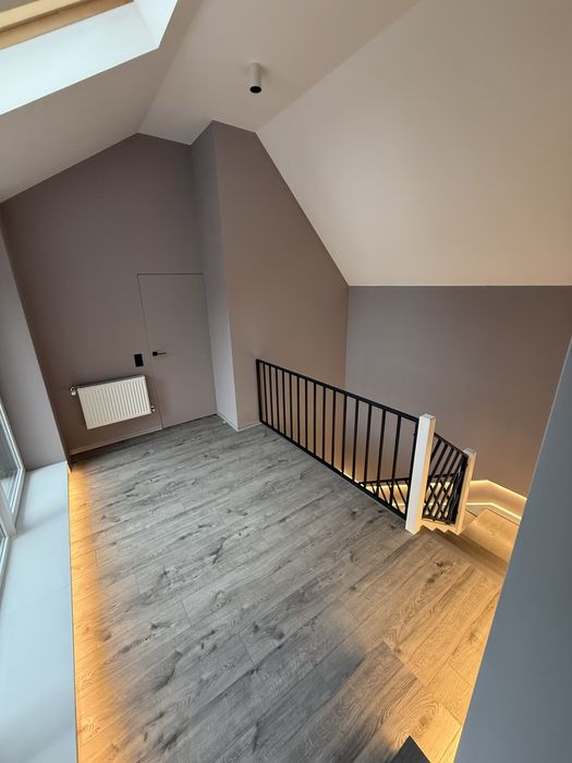 Приватний будинок (особняк) в центрі міста, ВЛАСНИК