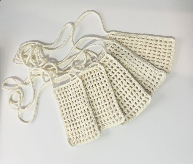 Трендовий вʼязаний чохол на телефон