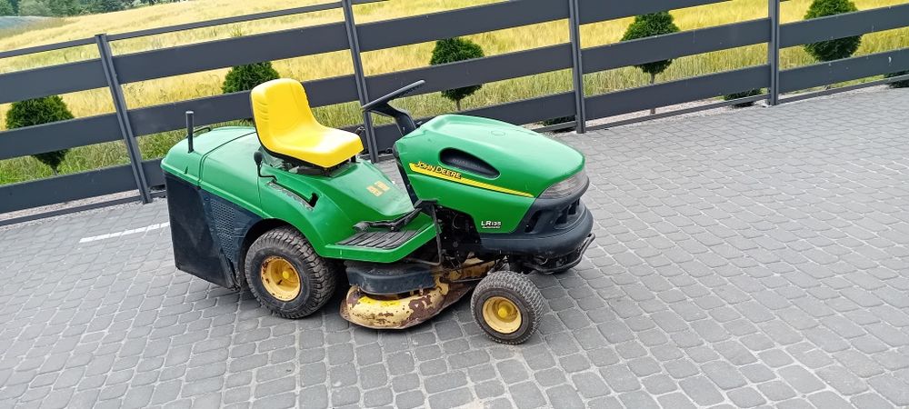 Traktorek do trawy john deere