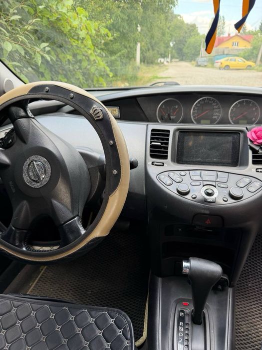 Автомобіль  Nissan Primera