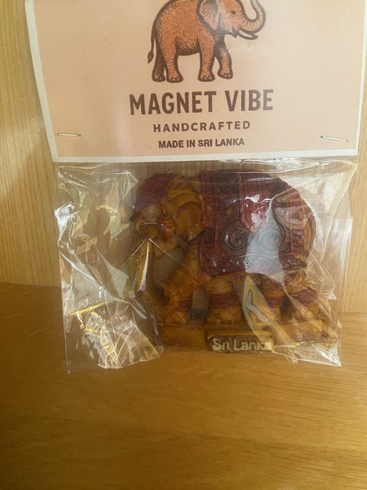 Zabawka slon czerwony