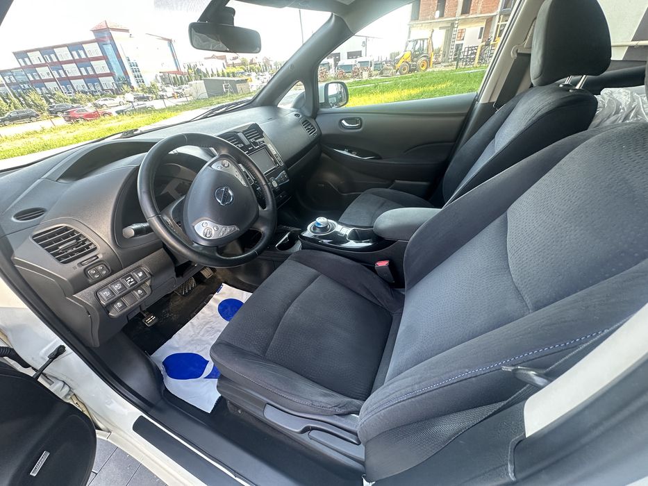 Nissan Leaf 30 kWh | Bose | Камери 360° | Гарний стан | Без вкладень