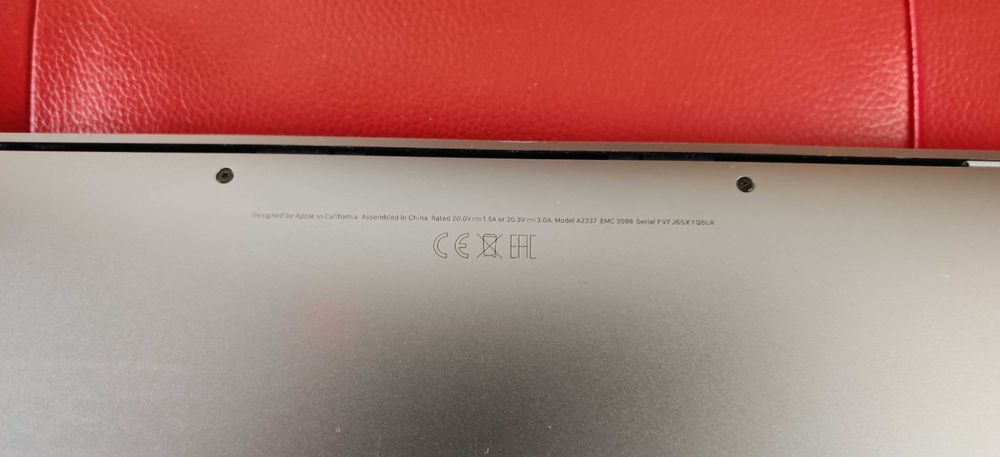 MacBook Air 13” | Apple M1 | 256 GB SSD | MacOs Tahoe