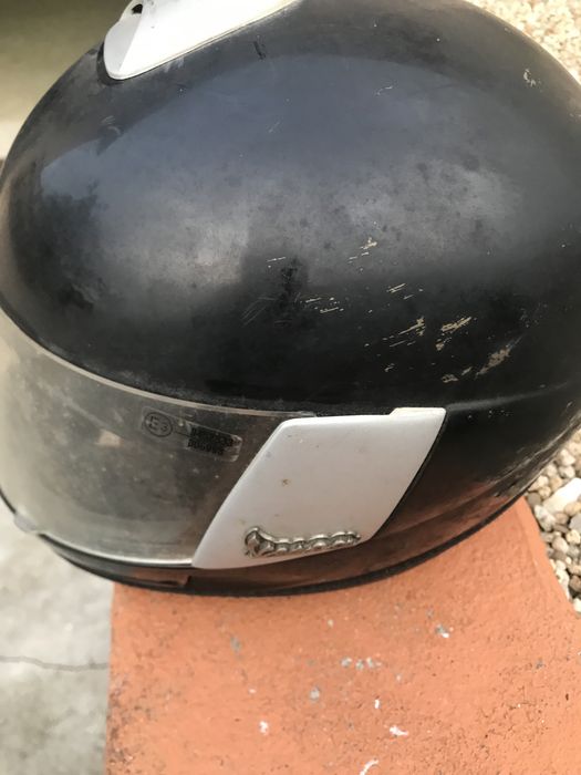 Três  capasetes 20€