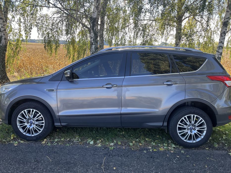 Ford Kuga 2.0 дизель Titanium