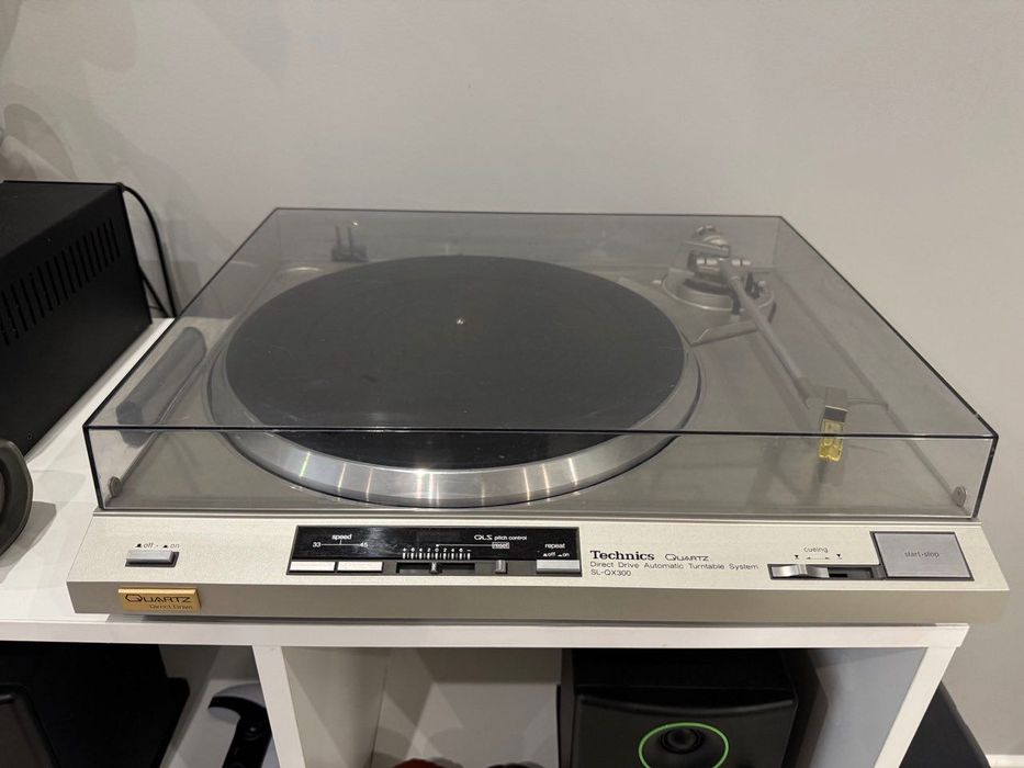 Вініловий програвач Technics SL-QX300
