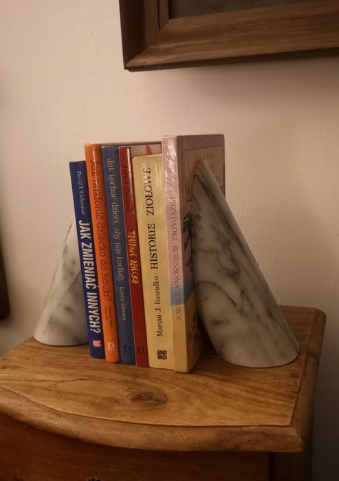 Podpórki na książki - marmur