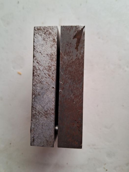 Форма для отливки джиг головок груза