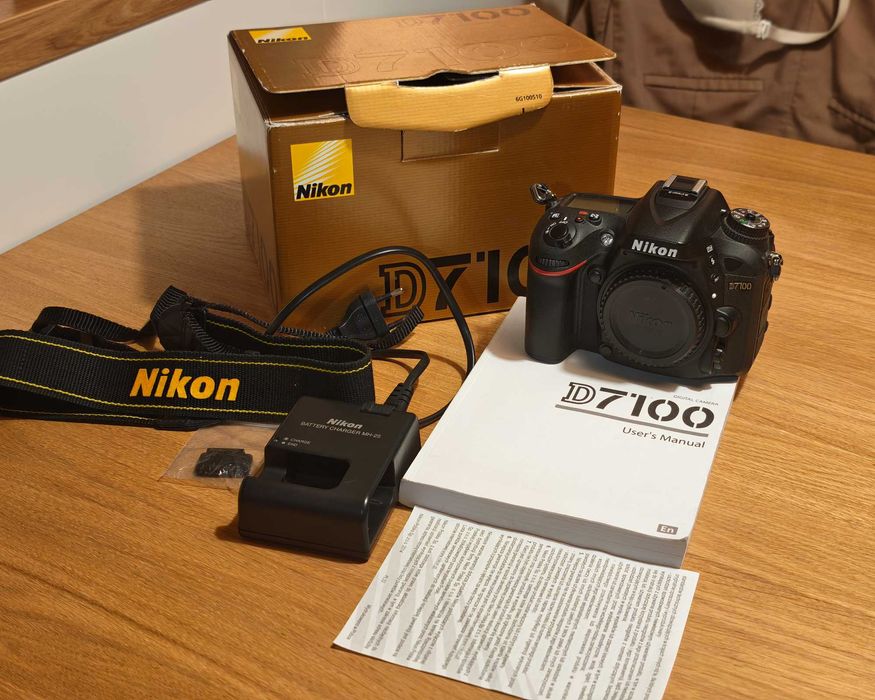 Lustrzanka Nikon D7100 body okazja tanio bdb stan mały przebieg