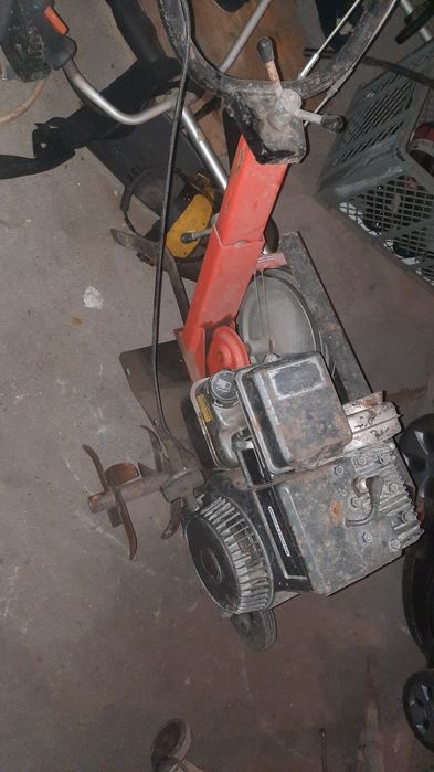 Motocultivador em Fafe