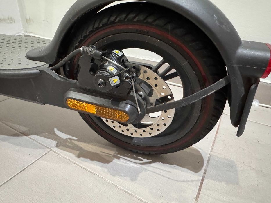 Hulajnoga xiaomi scooter essential