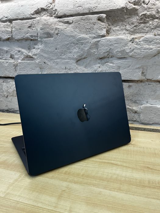 Б/У MacBook Air 13" 2022, M2, 8/256, Midnight (МАГАЗИН/ГАРАНТИЯ)