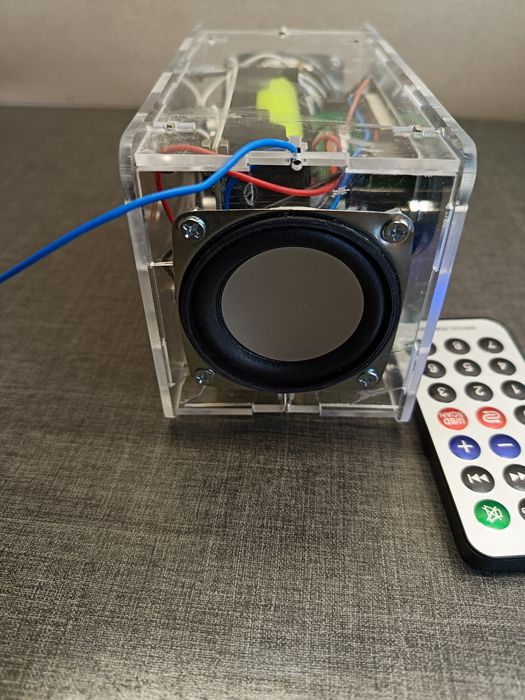 Ciekawy głośnik bluetooth, USB, karta, pilot