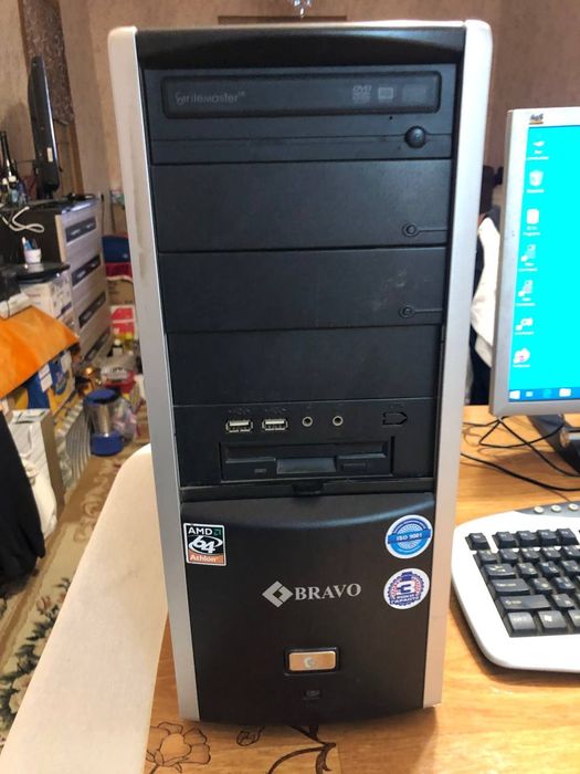 Компьютер Intel комплектом.