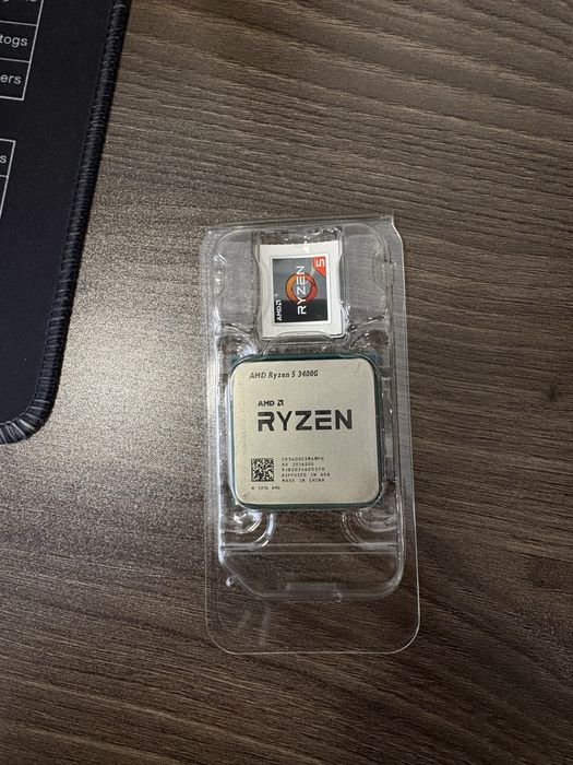 Vendo processador Ryzen 3400G (AM4) + Cooler original com caixa.
