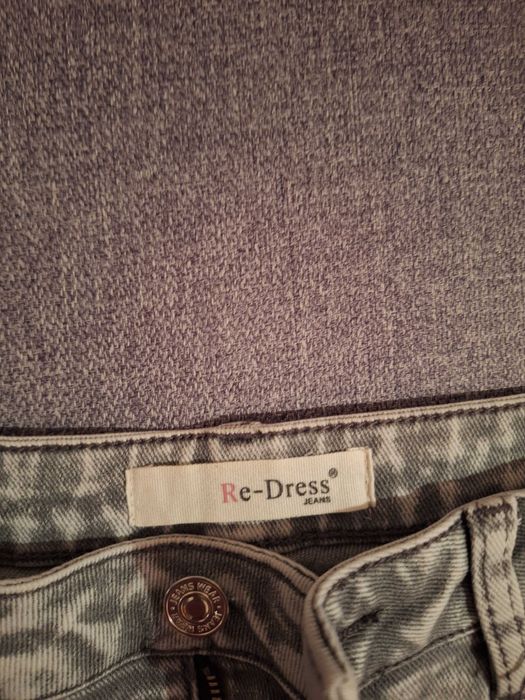 Jeansy jasno-szare, nowe