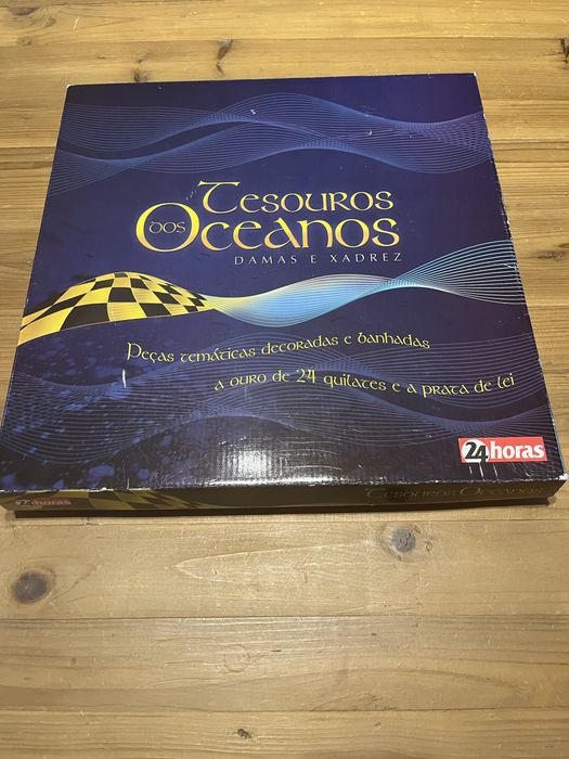 Jogo de Damas e Xadrez de coleção