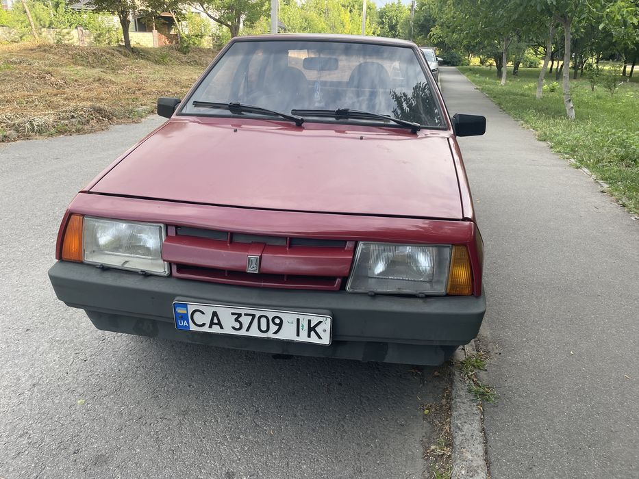 Продам ВАЗ 21093