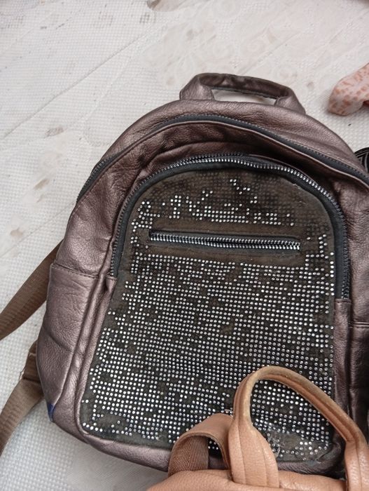 Подарую сумку, рюкзак