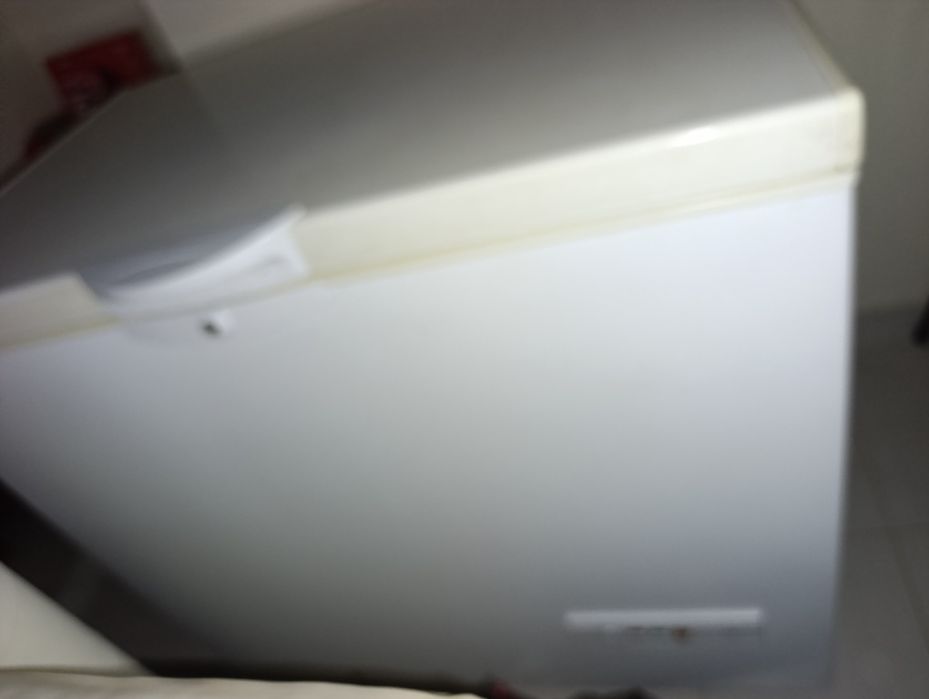 Vendo arca a trabalhar como nova