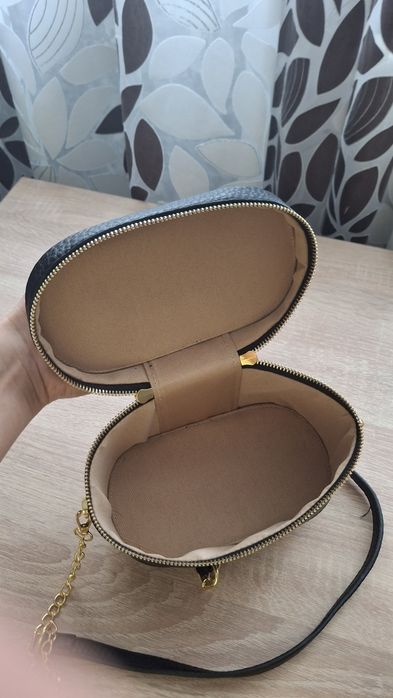 Продам нову сумочку